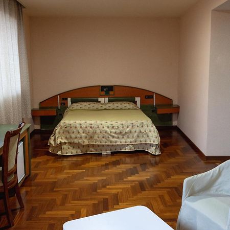 Hotel San Nicola Lagonegro Eksteriør billede
